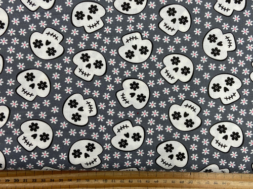 me and my sister designs moda fabboolous halloween sugar skull grey cotton fabric shack malmesbury