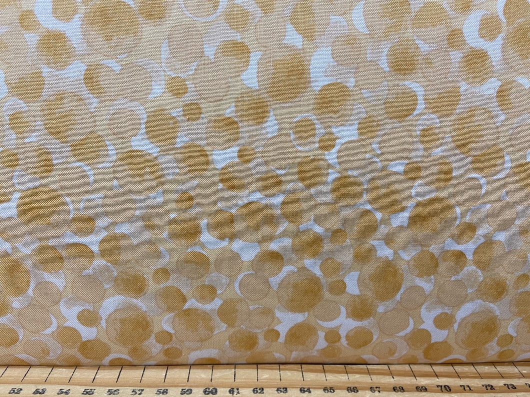 fabric shack sewing quilting sew fat quarter cotton patchwork quilt lewis & and irene bumbleberries light honey 252