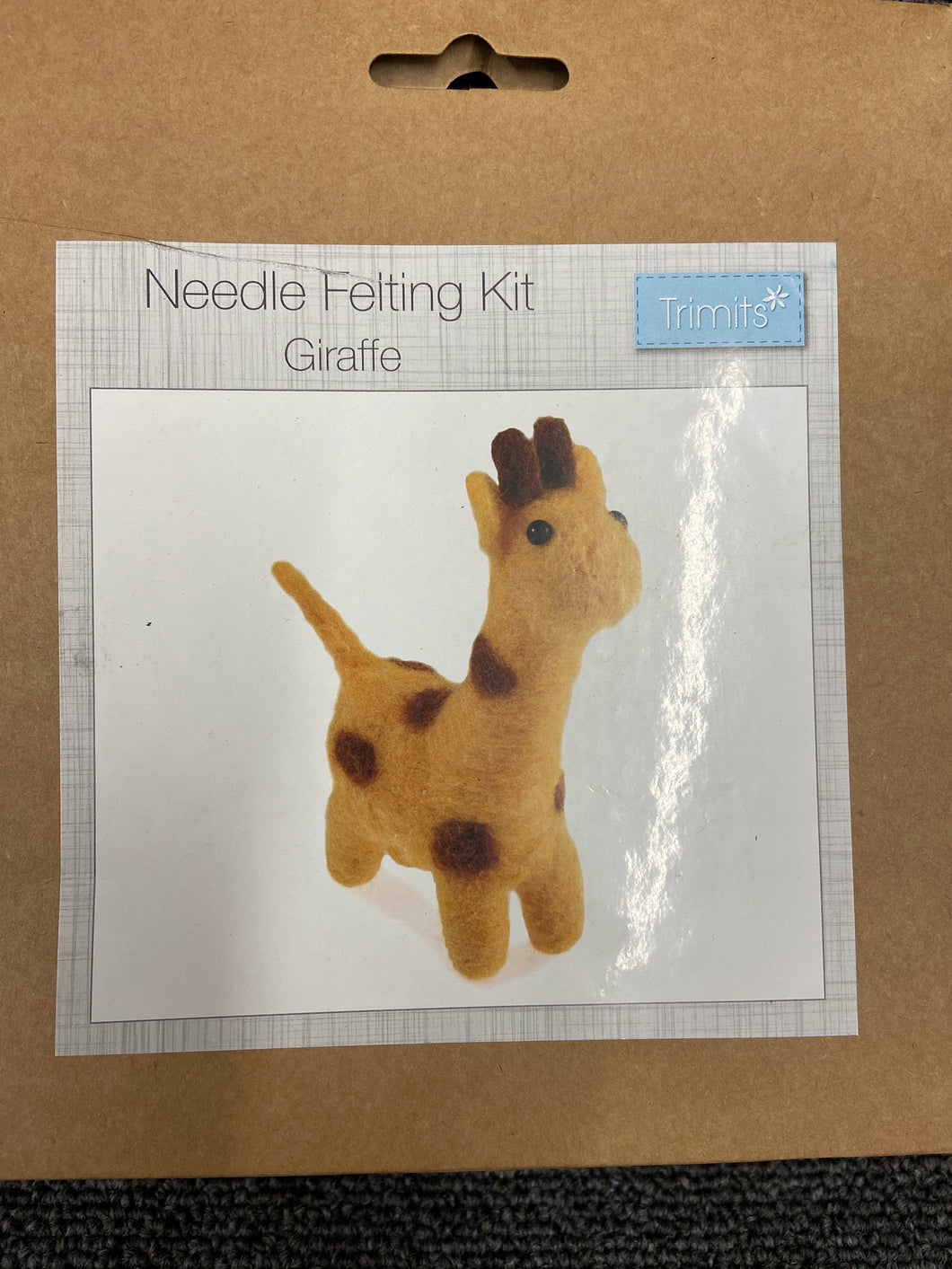 fabric shack sewing quilting sew fat quarter cotton patchwork quilt needle felting wool roving giraffe kit