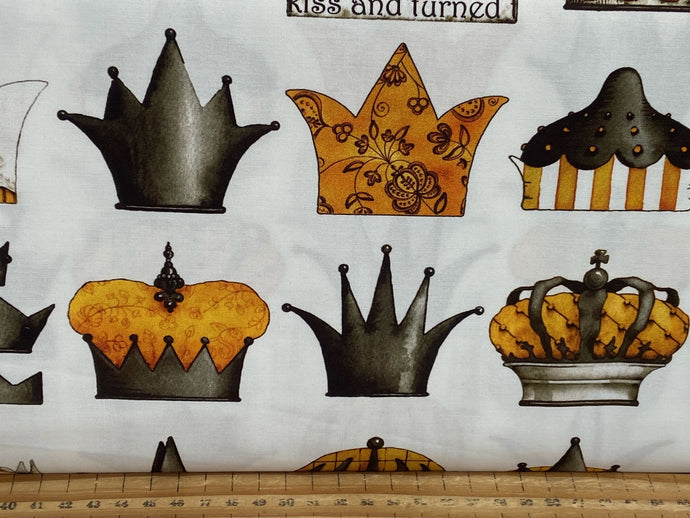 Queen of We'en Fabric Shack Malmesbury Crowns White