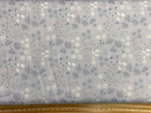 cassandra connelly evenfall night garden flower floral pale misty lilac CC42.2 cotton fabric shack malmesbury