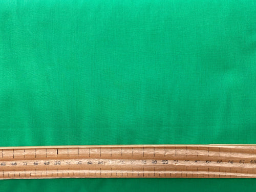 embroidered eyelet broderie anglaise cotton lawn plain emerald green fabric shack malmesbury