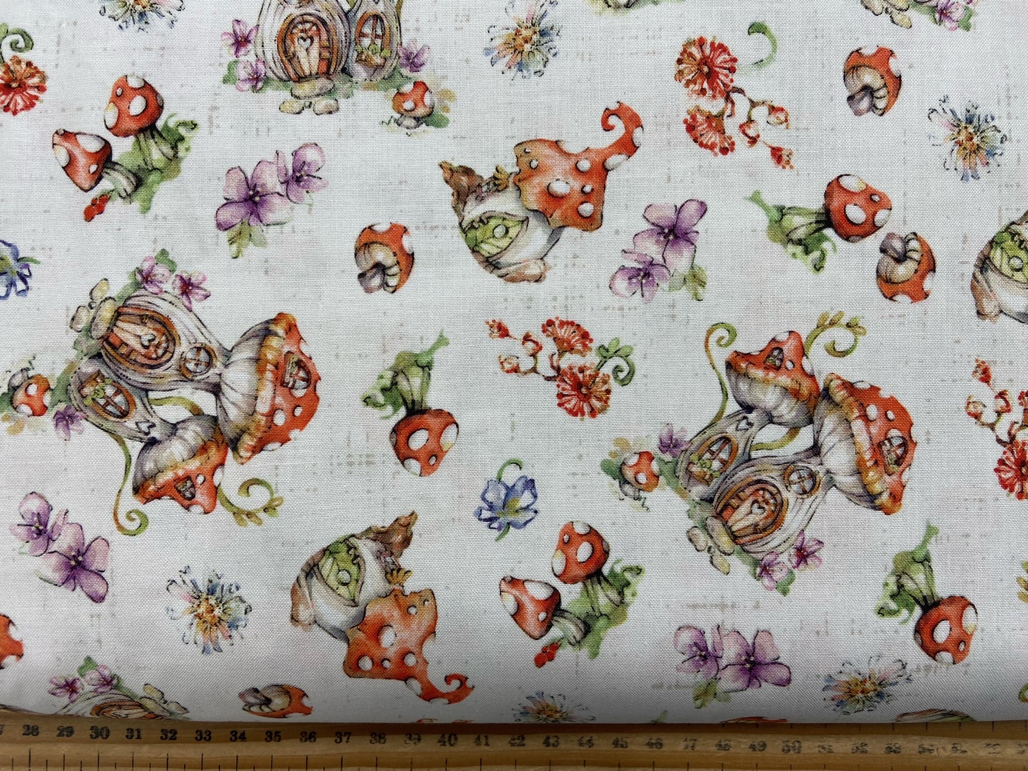 P & B Textiles Sillier Than Sally Fairy Garden Toadstool House White C ...