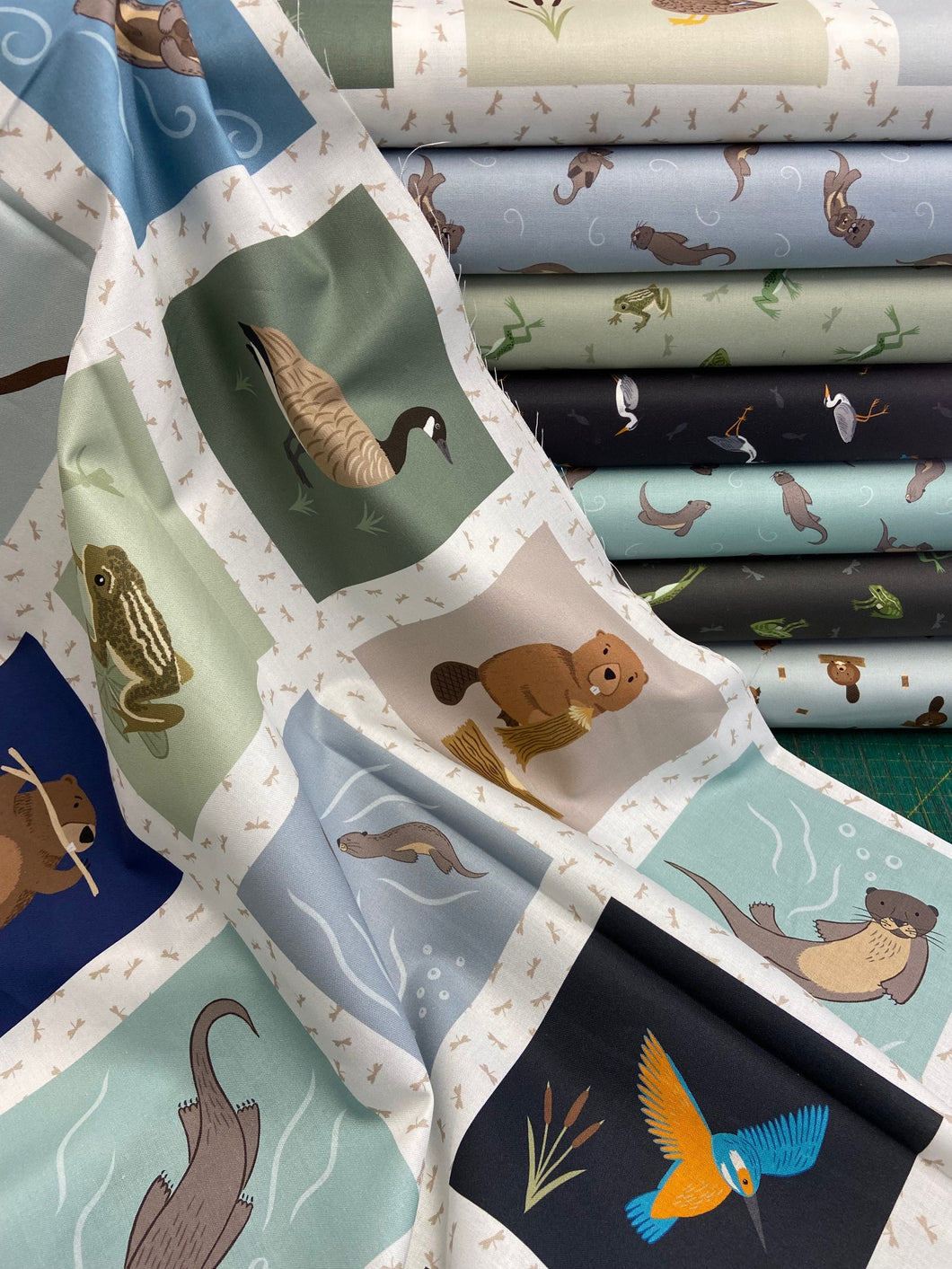 lewis & and irene small things rivers and creeks otter beaver frog heron kingfisher canadian goose cotton fabric shack malmesbury 2