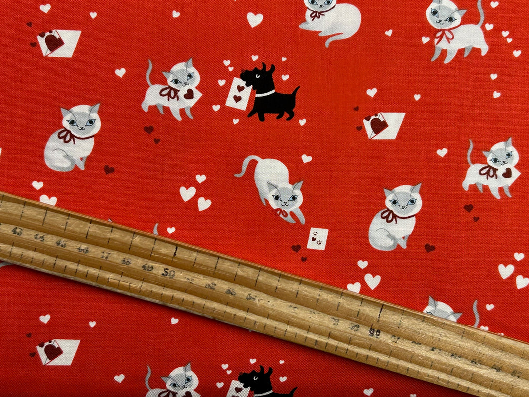 lizzy house moda funny valentine cat dog heart red cotton fabric shack malmesbury