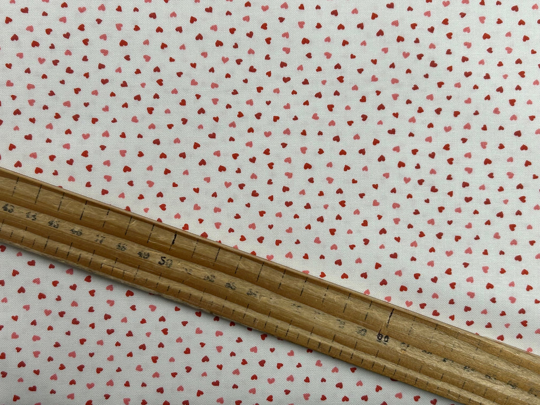 lizzy house moda funny valentine mini heart white cotton fabric shack malmesbury