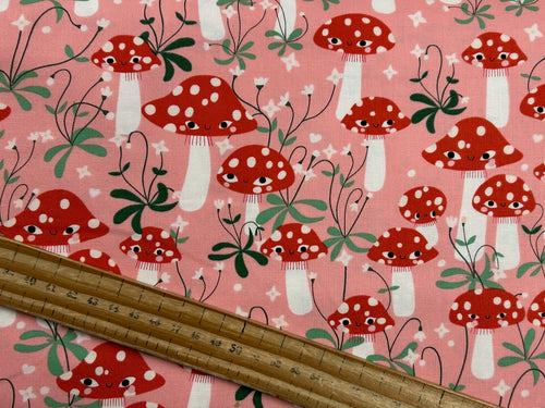 lizzy house moda funny valentine toadstool mushroom pink red cotton fabric shack malmesbury