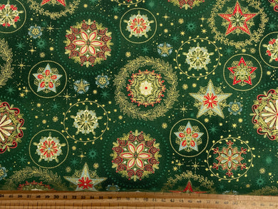 makower good tidings christmas metallic holly crystal crystal green cotton fabric shack malmesbury