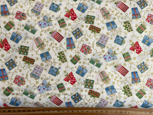 makower jolly st nick christmas metallic present gift cream cotton fabric shack malmesbury