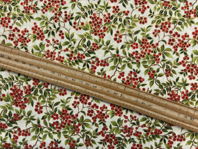 moda merry manor christmas metallic holly red cotton fabric shack malmesbury