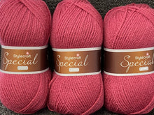 stylecraft aran knit wool yarn crochet fabric shack raspberry 1023