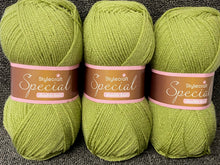 stylecraft double knit dk meadow 1065 wool yarn fabric shack knitting crochet
