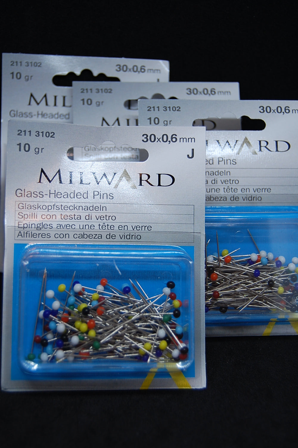 Fabric Shack Milward Glass Headed Pins 30 .6mm 10g