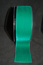 Fabric Shack Sewing Quilting Sew Fat Quarter Cotton Quilt Patchwork Dressmaking Haberdashery Velvet Ribbon 36mm Emerald Green Berisfords