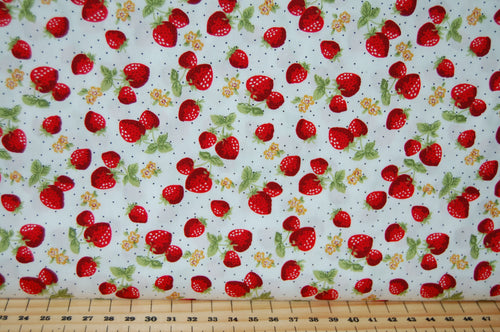 Fabric Shack Sewing Quilting Sew Fat Quarter Cotton Quilt Patchwork Dressmaking Rose & Hubble and Strawberry Strawberries Ivory White Picnic