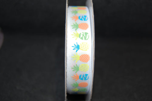 Fabric Shack Sewing Quilting Sew Fat Quarter Cotton Quilt Patchwork Dressmaking Trimits Satin Ribbon Pineapple Tropical Pineapples White