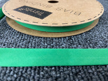bias binding half inch 13mm emerald green 491 fabric shack malmesbury