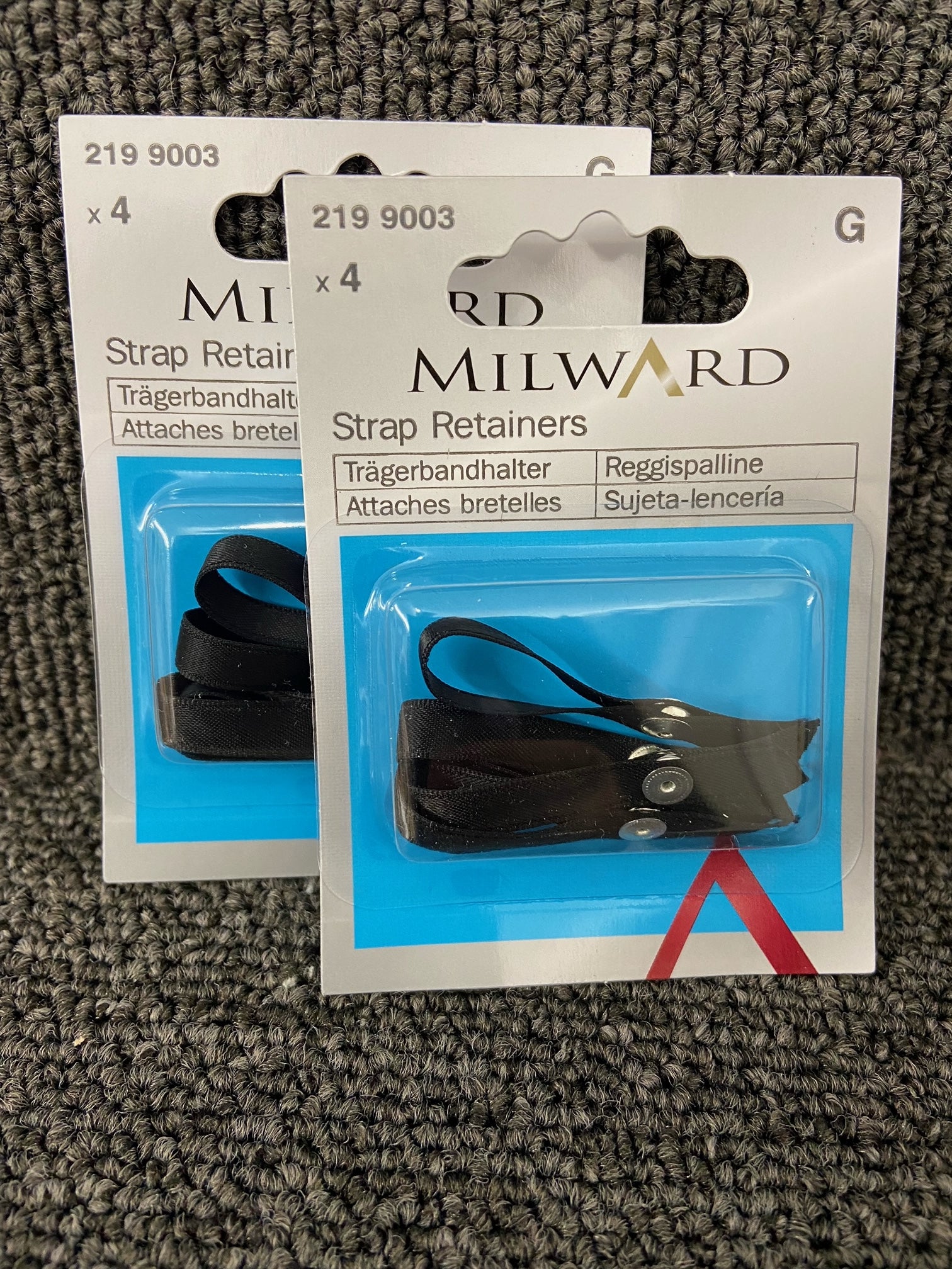 Milward Bra Strap Retainers Black/White 4 Pack – Fabric Shack Malmesbury