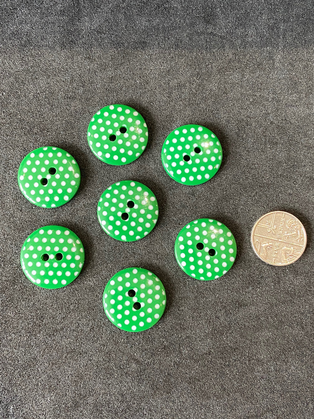 fabric shack haberdashery sewing dressmaking buttons 2 hole green polka dot 20mm