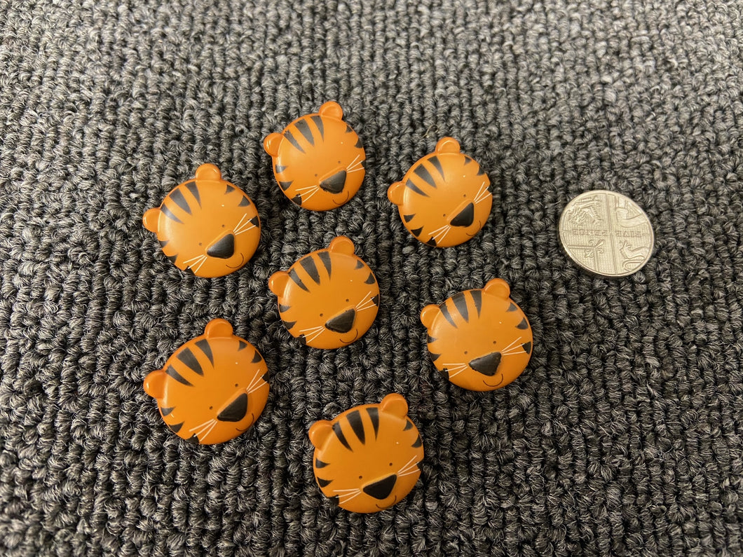 fabric shack haberdashery sewing dressmaking buttons kids childrens tiger head shank 20mm