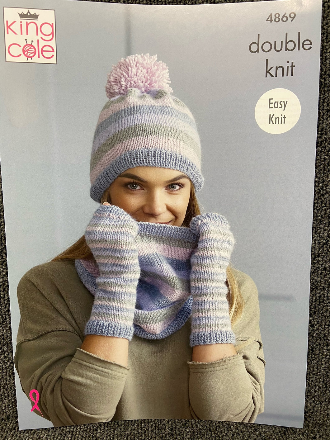 fabric shack knitting crochet knit yarn wool pattern king cole double knit dk snood hat mitts mittens fingerless gloves 4869