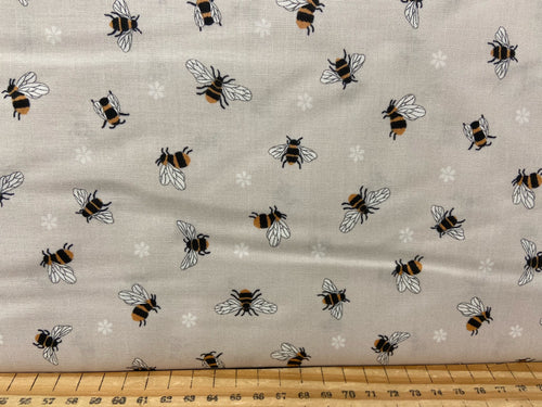fabric shack sewing quilting sew fat quarter cotton patchwork quilt lewis and & irene queen bee beehive bumble bees dark cream