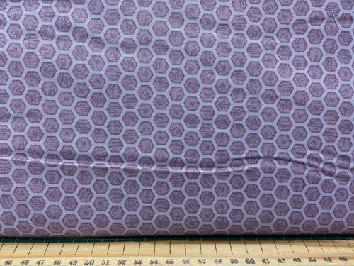 fabric shack sewing quilting sew fat quarter cotton patchwork quilt lewis and & irene queen bee beehive bumble bees honeycomb mid lilac