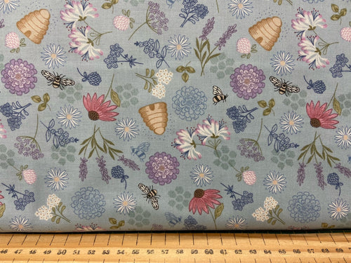 fabric shack sewing quilting sew fat quarter cotton patchwork quilt lewis and & irene queen bee beehive floral flowers light blue