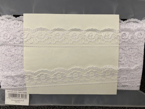 fabric shack sewing quilting sew lace trim ribbon 35mm white et231