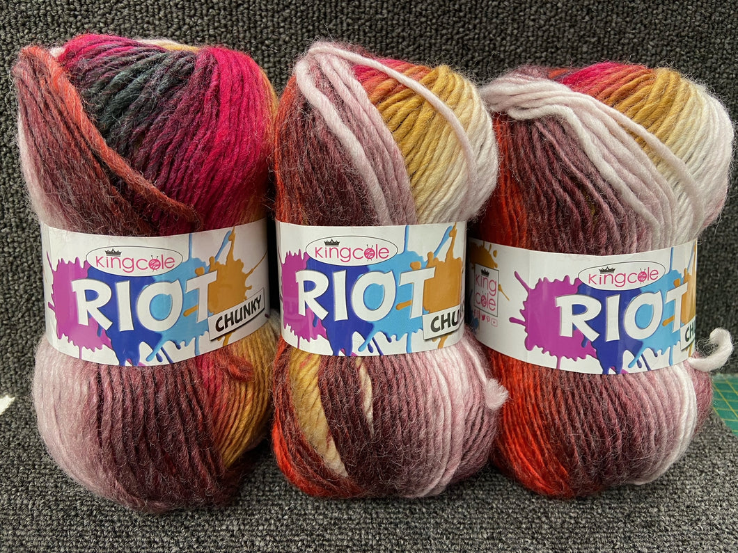 658 Riot Chunky King Cole Riot Chunky Wool Blend Yarn 100g Various Colours – Fabric ...