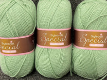 stylecraft double knit dk lincoln green 1834 wool yarn fabric shack knitting crochet